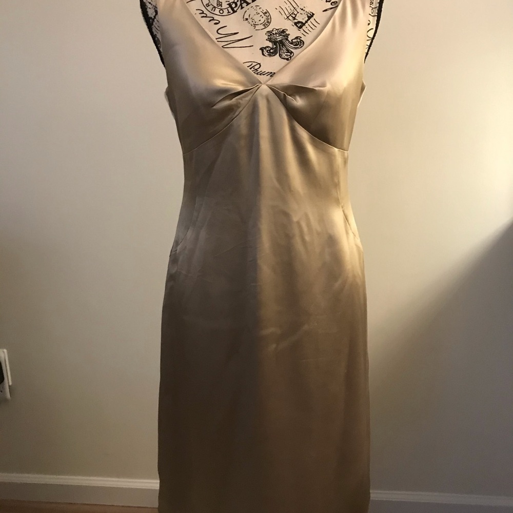 Woman’s Ann Klein Silk Dress Size 4P, color gold